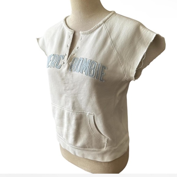 Abercrombie and Fitch Vintage Y2K Sweatshirt - Picture 2 of 8